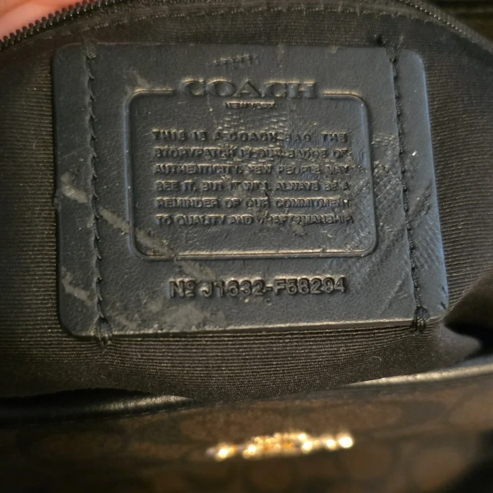 Coach Signature Brown Black Tote Shoulder Bag with Logo,‎ Zipper, Tag